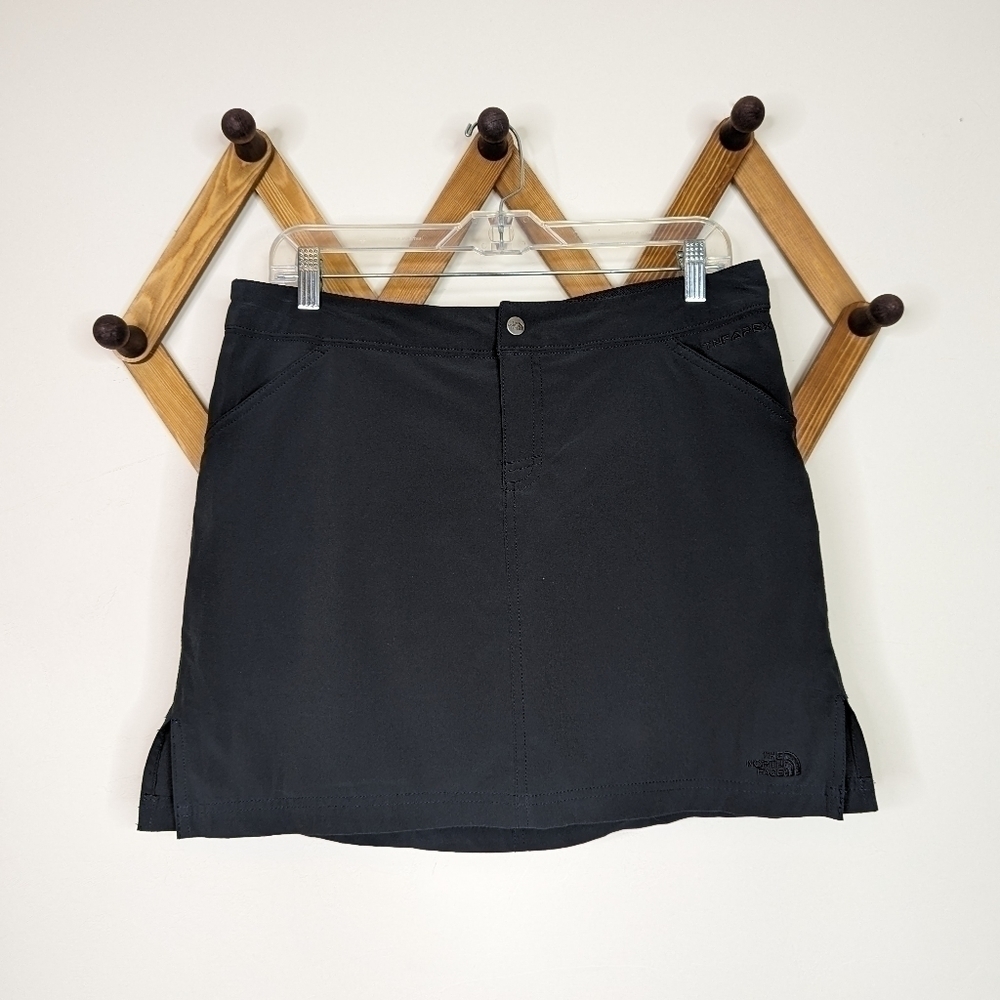 The North Face TNF Apex Casey Black Athletic Skort - Size 10